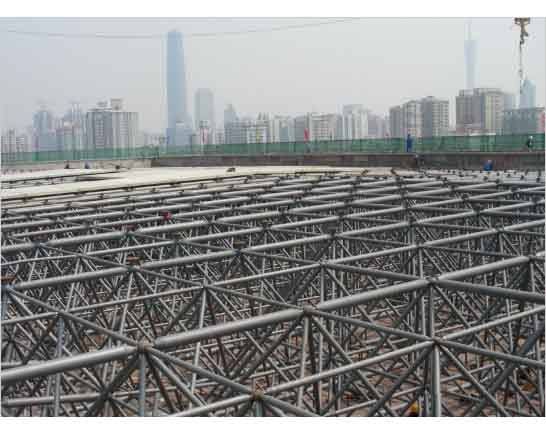 柳州新建铁路干线广州调度网架工程